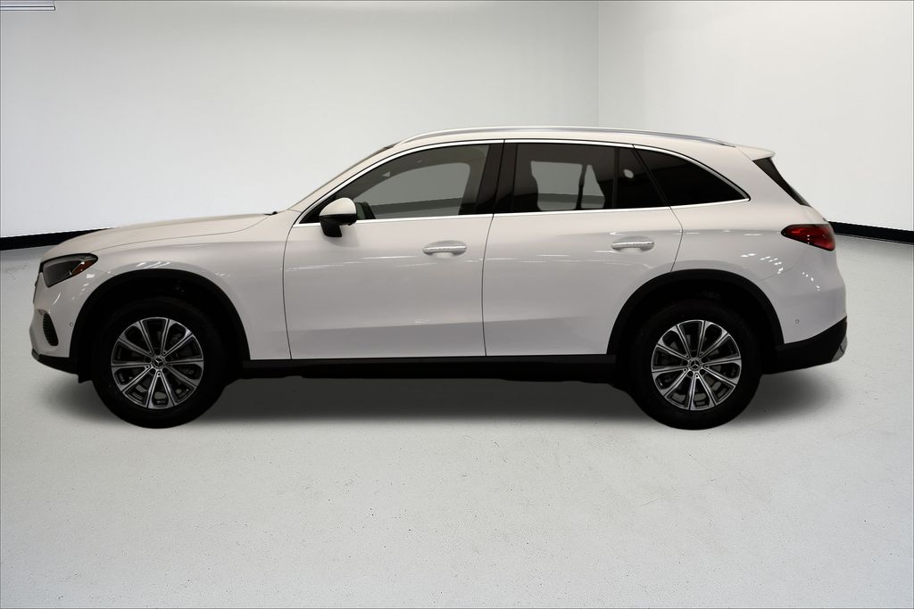 Thumbnail: 2026 Mercedes-Benz GLC - 2