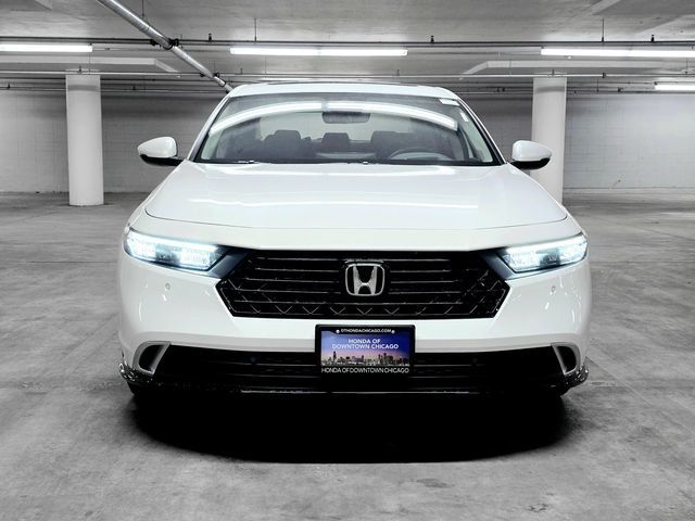 2025 Honda Accord Hybrid Touring 26