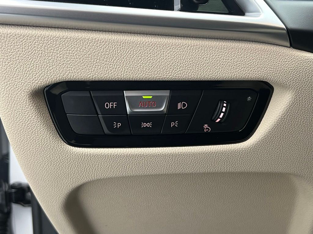 Thumbnail: 2026 BMW 3 Series - 20