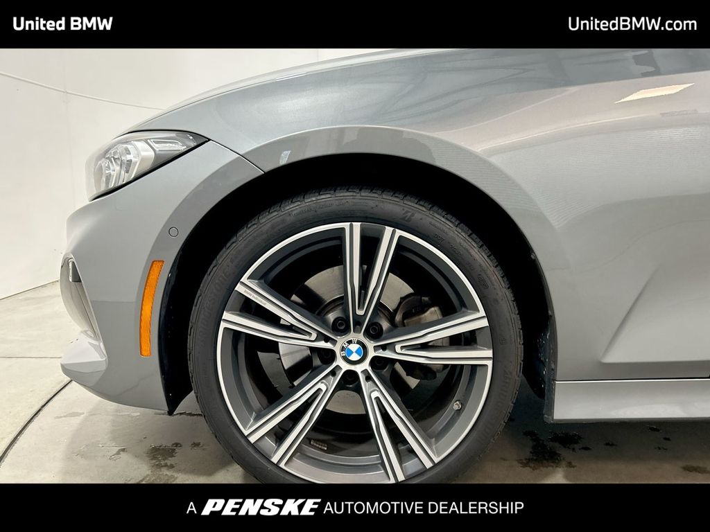 2024 BMW 3 Series 330i 10
