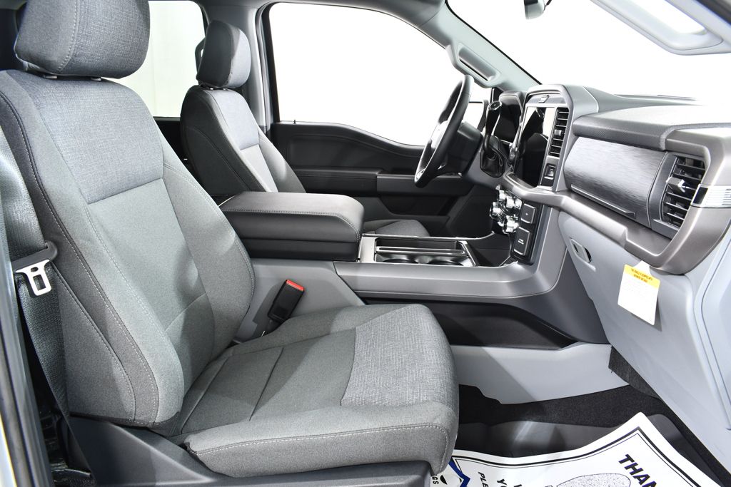 New 2026 Silver Ford XLT image 10