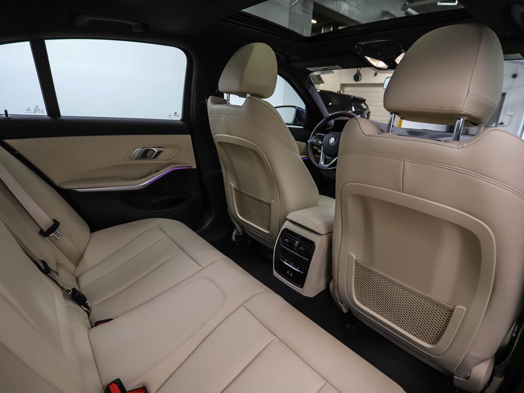 Thumbnail: 2021 BMW 3 Series - 26