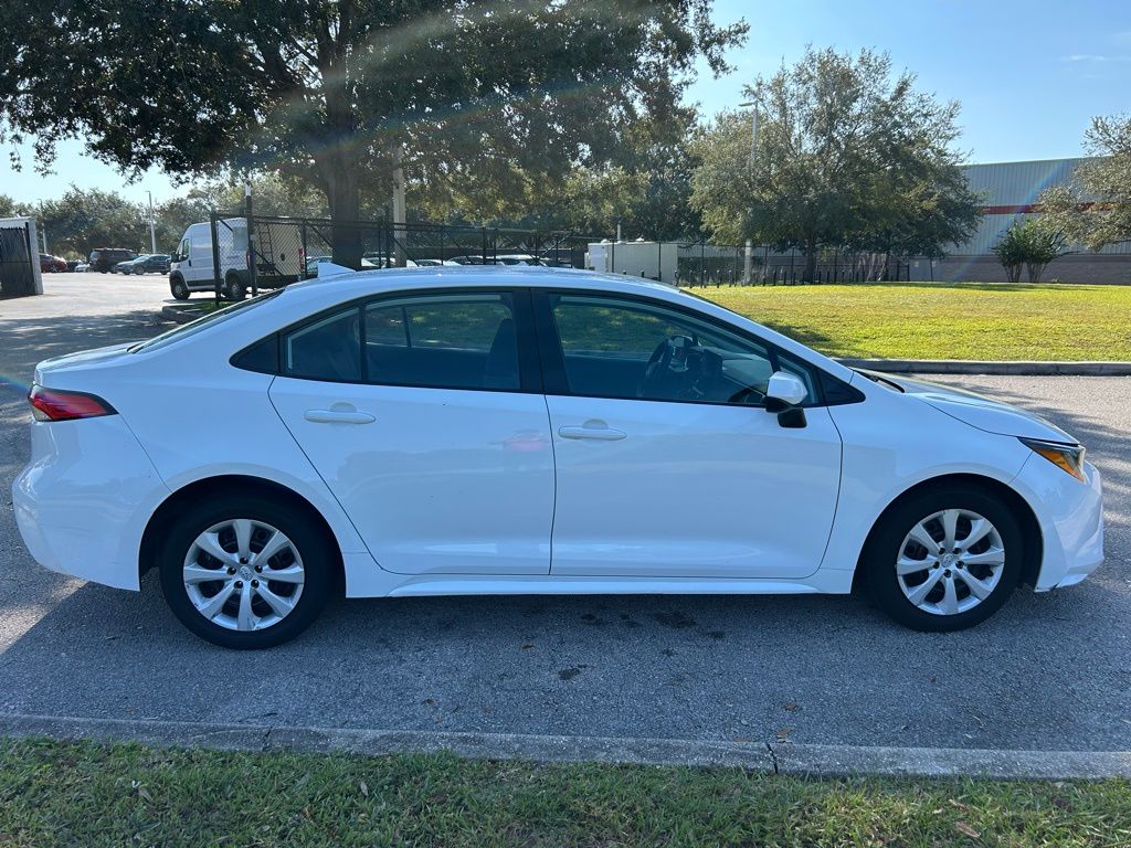 Thumbnail: 2024 Toyota Corolla - 6