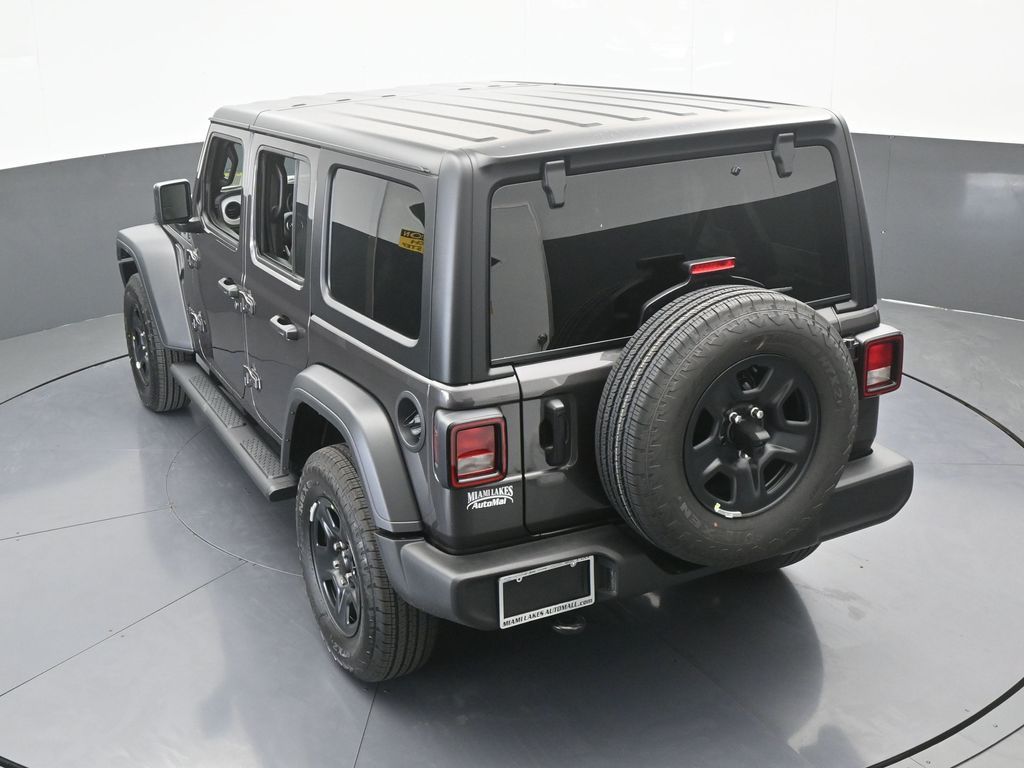 New 2026 Granite Crystal Metallic Clearcoat Jeep Sport image 44