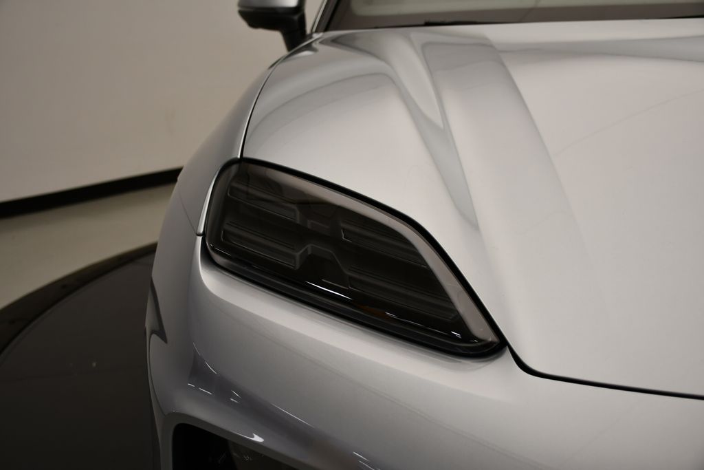 Thumbnail: 2025 Porsche Macan - 14