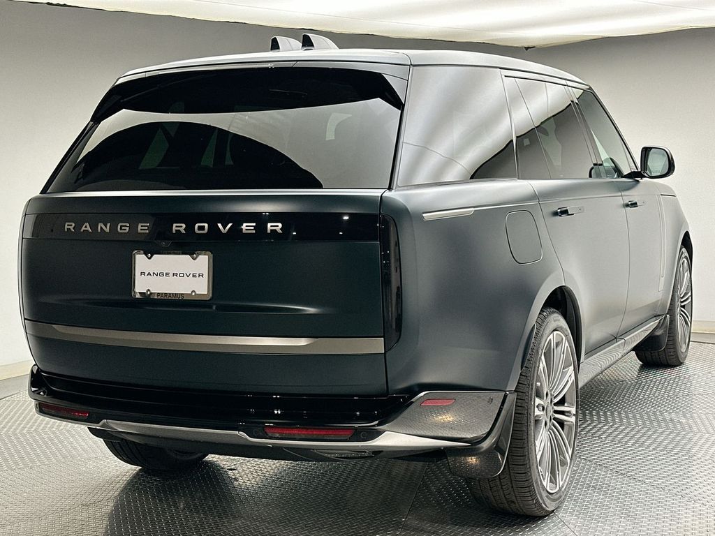 Thumbnail: 2026 Land Rover Range Rover - 3