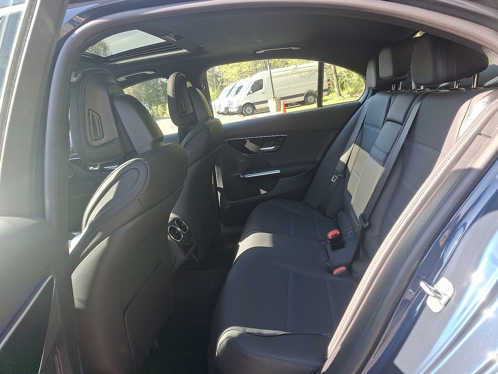 2025 Mercedes-Benz C-Class C 300 10