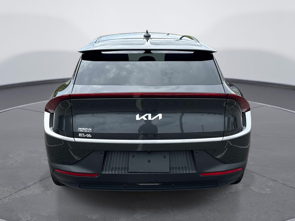 Used 2024 Gray Kia Light image 6