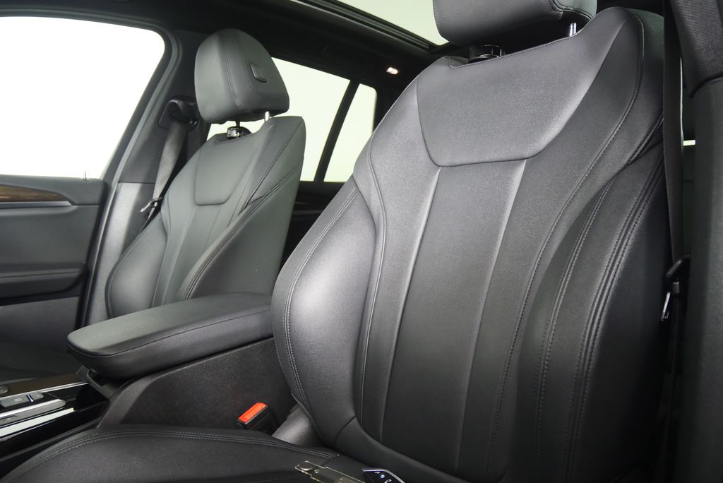 Thumbnail: 2019 BMW X3 - 10