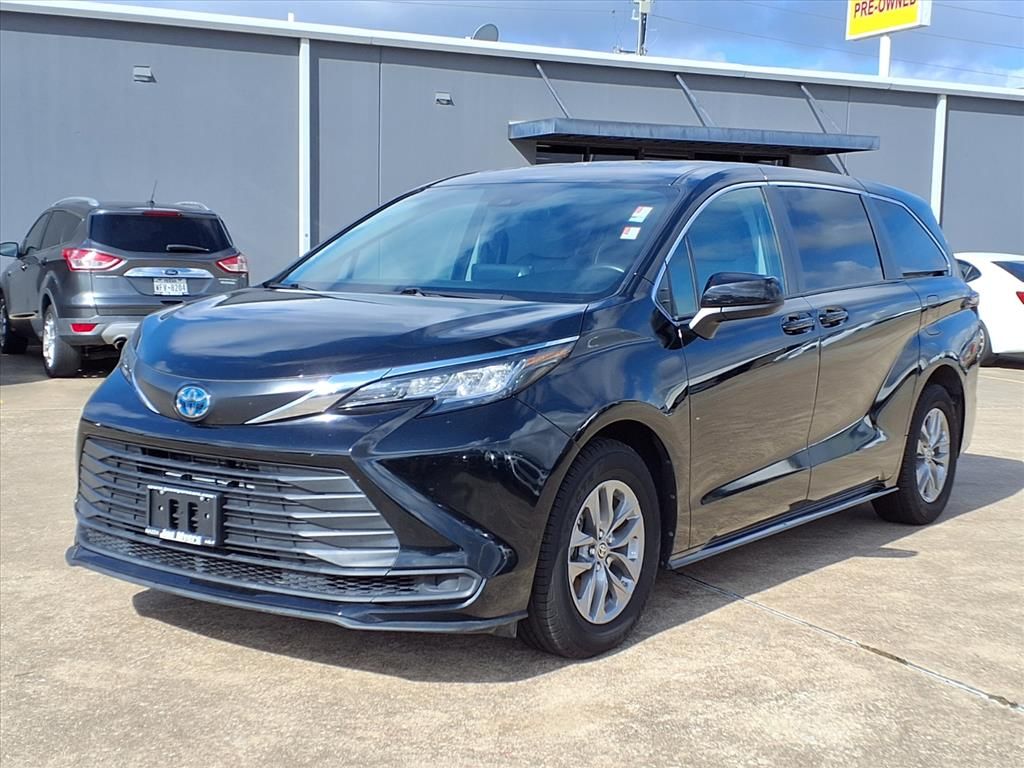 2023 Toyota Sienna LE Black at Monument Chevrolet