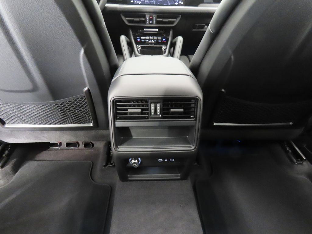 Thumbnail: 2026 Porsche Cayenne - 32