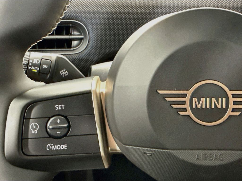 Thumbnail: 2026 MINI Cooper - 11
