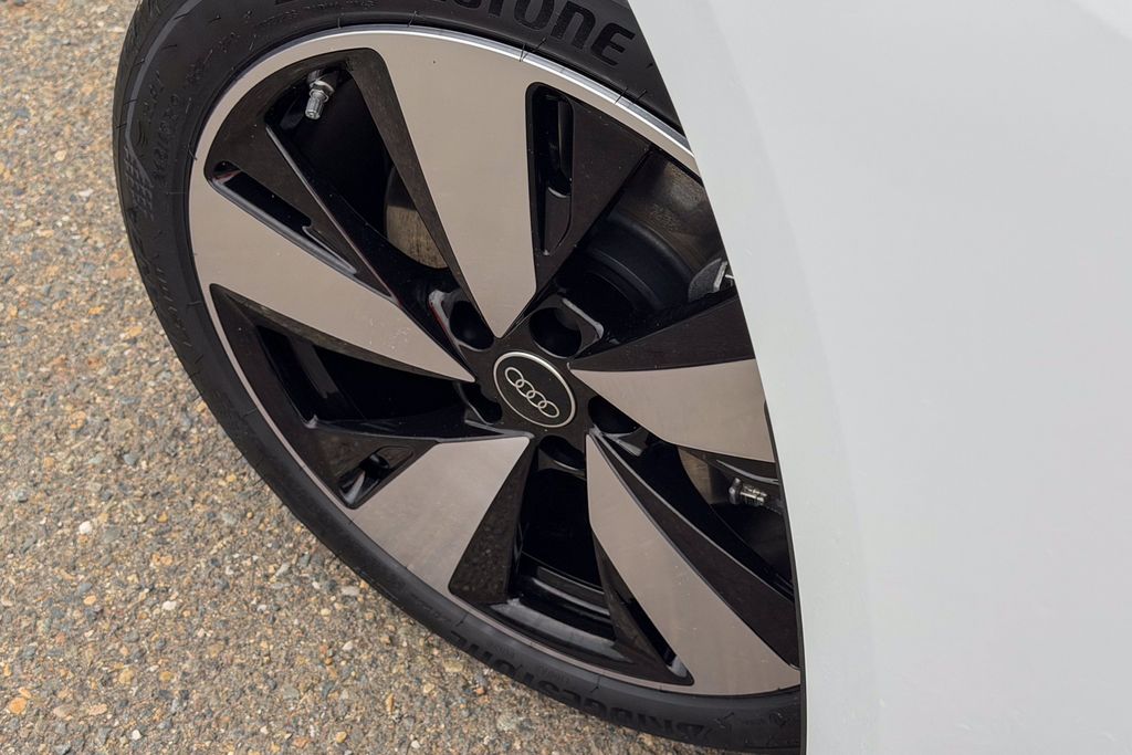 New 2025 White Audi 2.0T Premium image 10