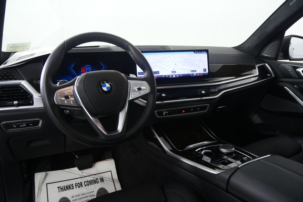 Thumbnail: 2025 BMW X7 - 18