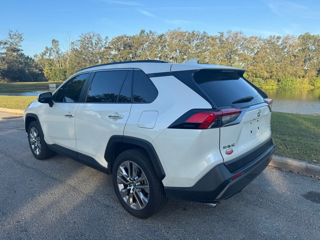 2019 Toyota RAV4 Limited 3