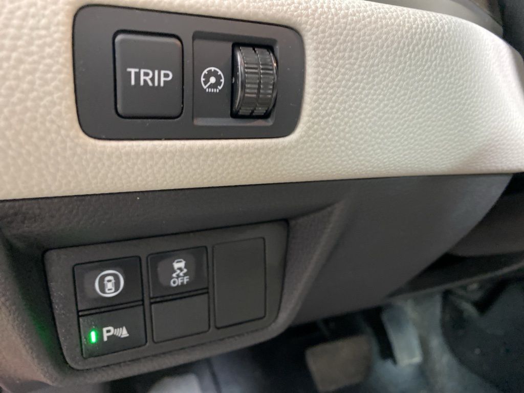 Used 2021 Red Honda EX-L image 20