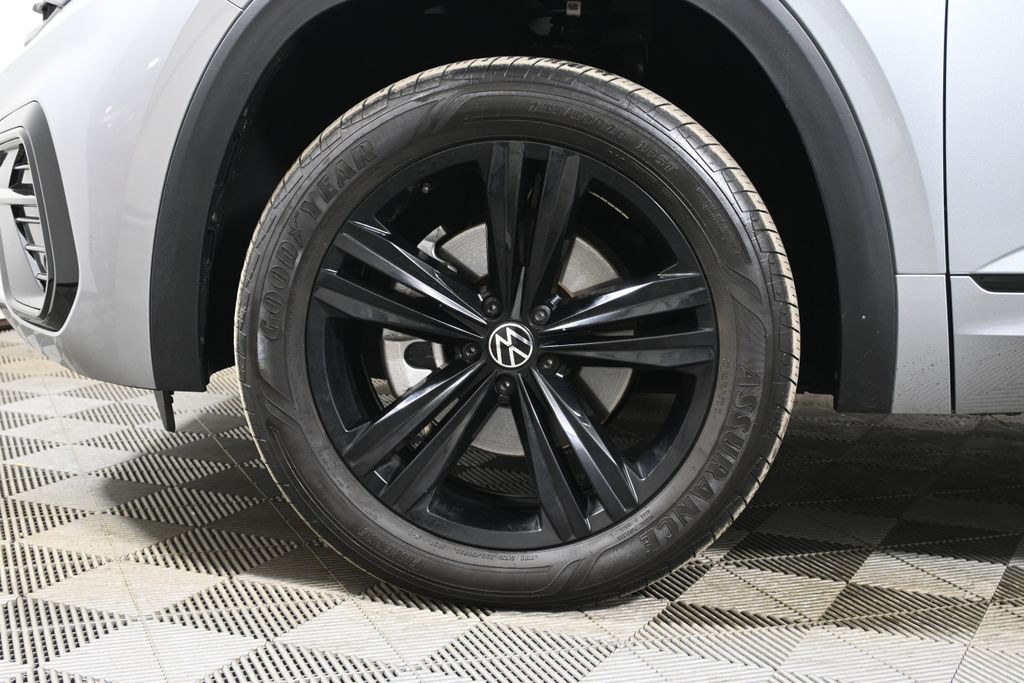 Thumbnail: 2023 Volkswagen Atlas - 12