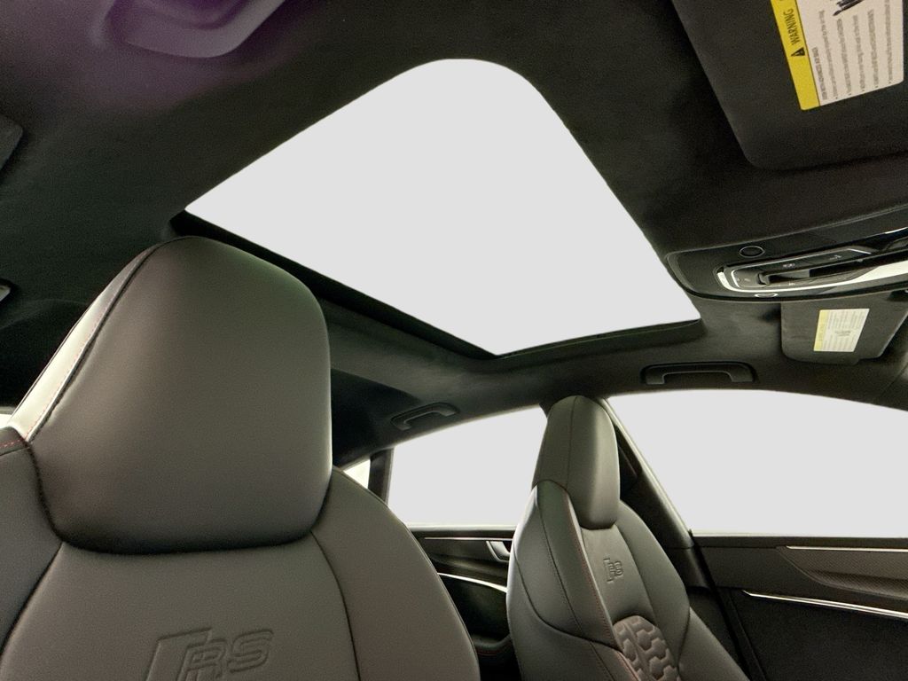 Thumbnail: 2026 Audi RS 7 - 18