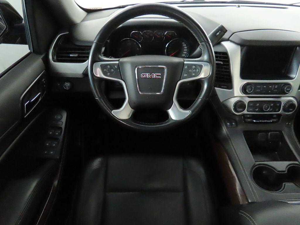 2019 GMC Yukon SLT 10
