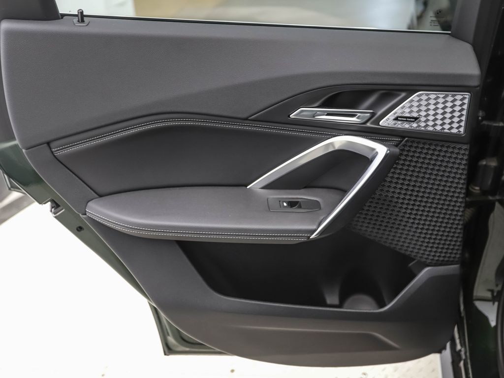 Thumbnail: 2023 BMW X1 - 20