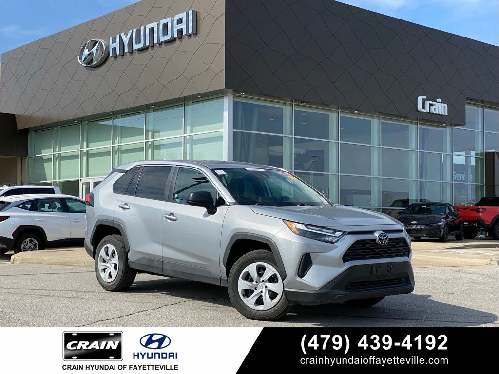 2025 Toyota RAV4 LE AWD