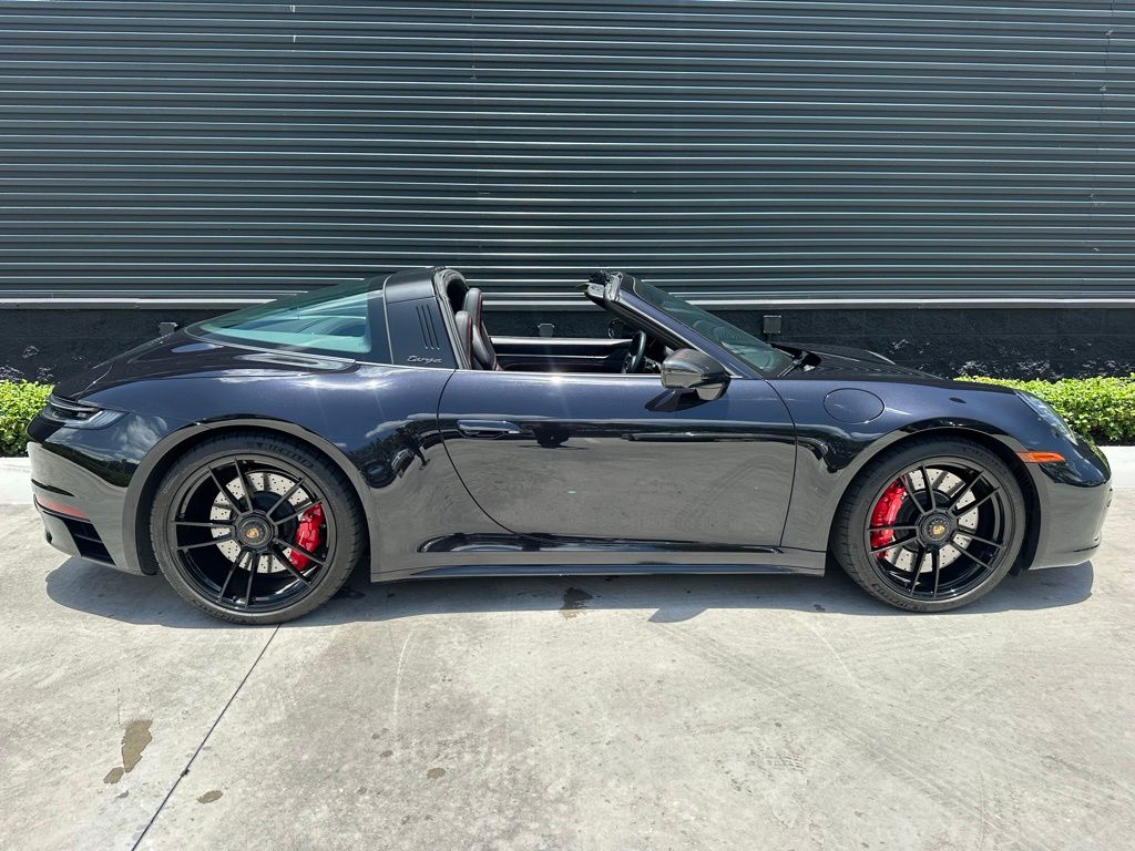 Thumbnail: 2023 Porsche 911 - 11