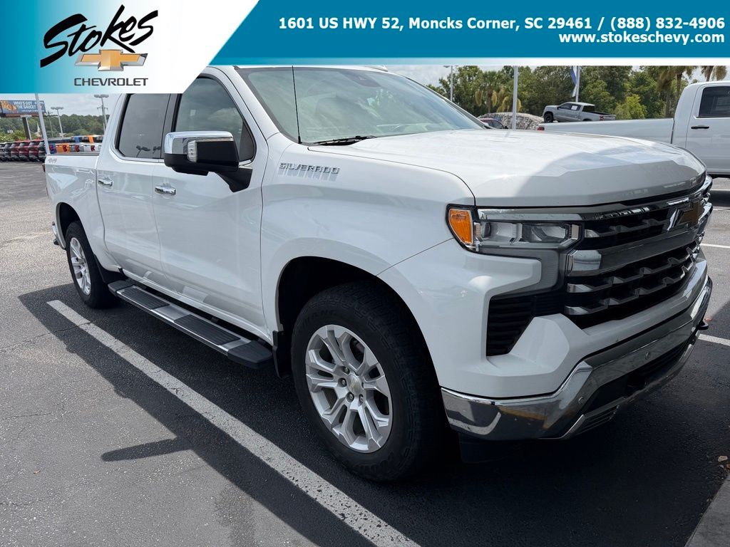 Summit White 2022 Chevrolet Silverado 1500 Pickup Truck Four-Wheel Drive Automatic