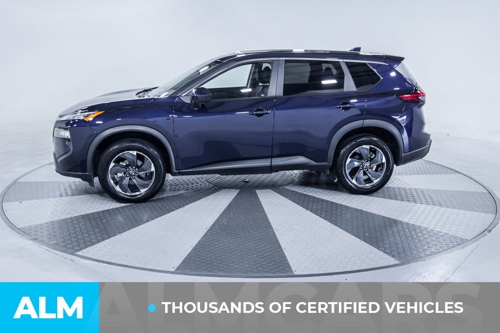 Used 2024 Blue Nissan SV image 4