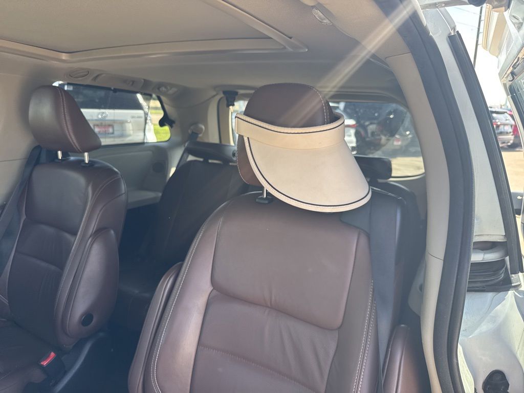 car-gallery-12
