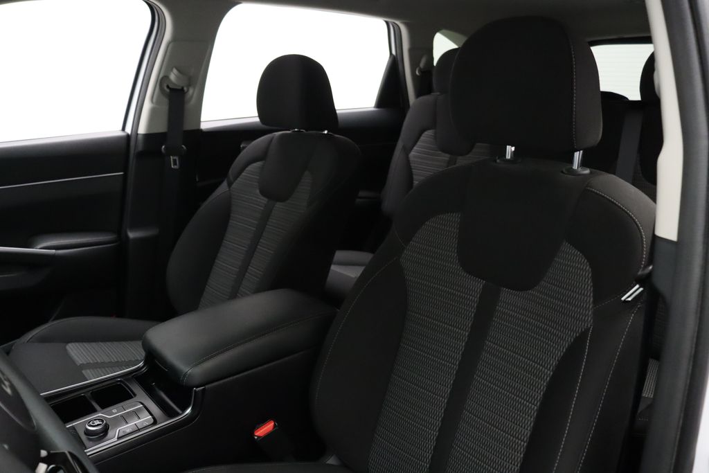 Thumbnail: 2023 Kia Sorento - 13