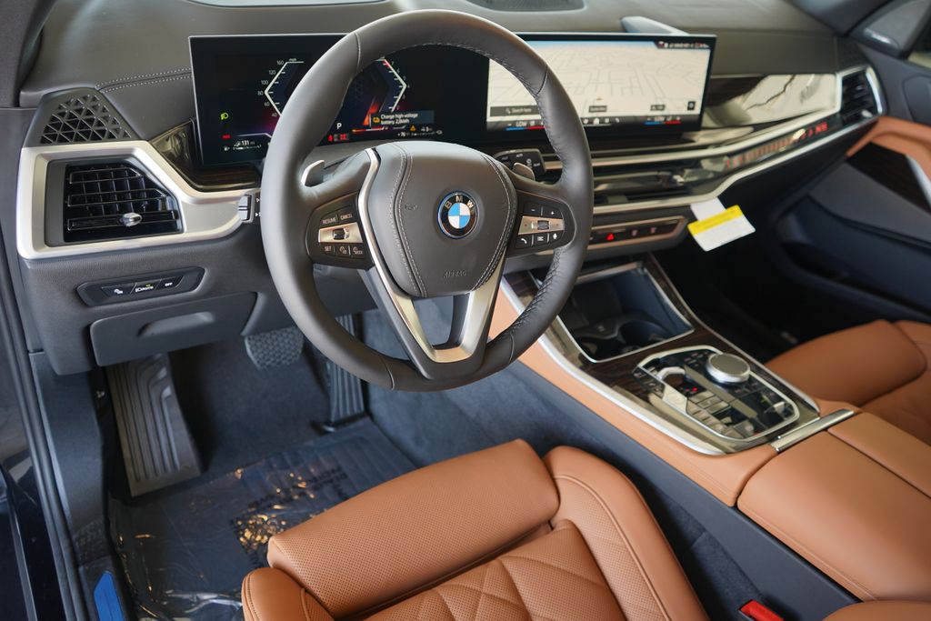 Thumbnail: 2026 BMW X5 - 14