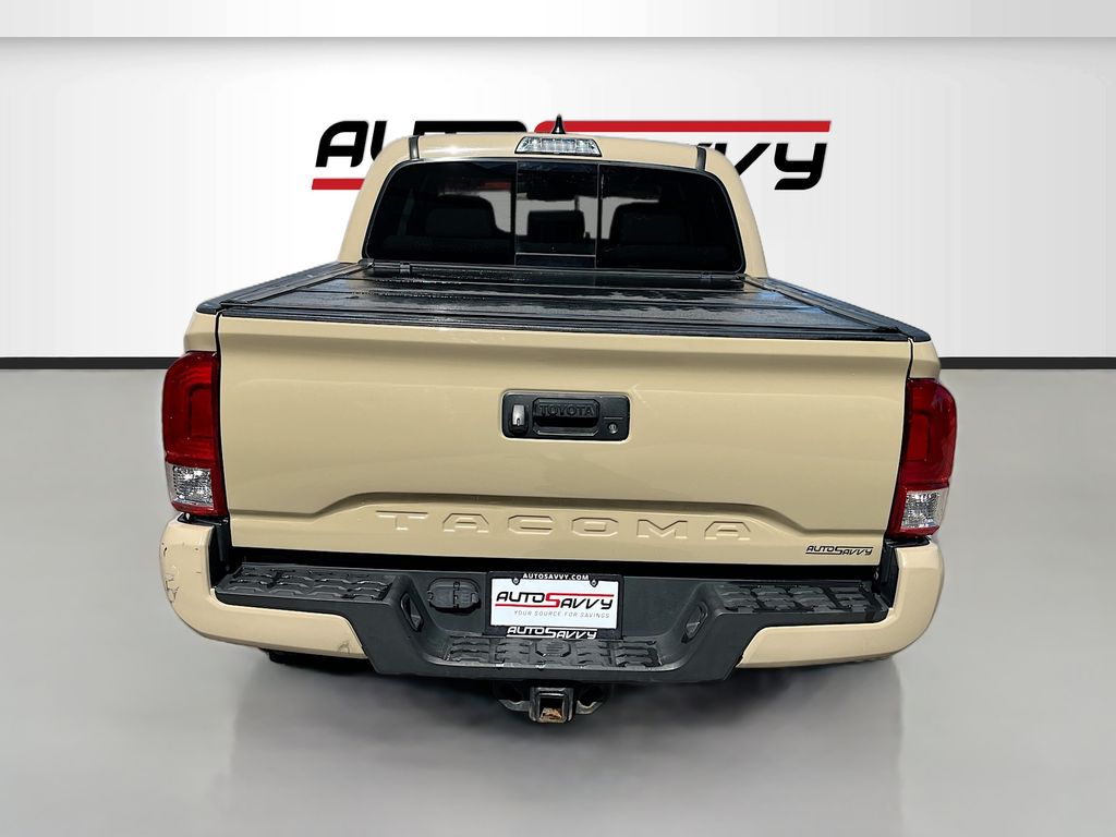 Used 2020 Brown Toyota SR5 image 6