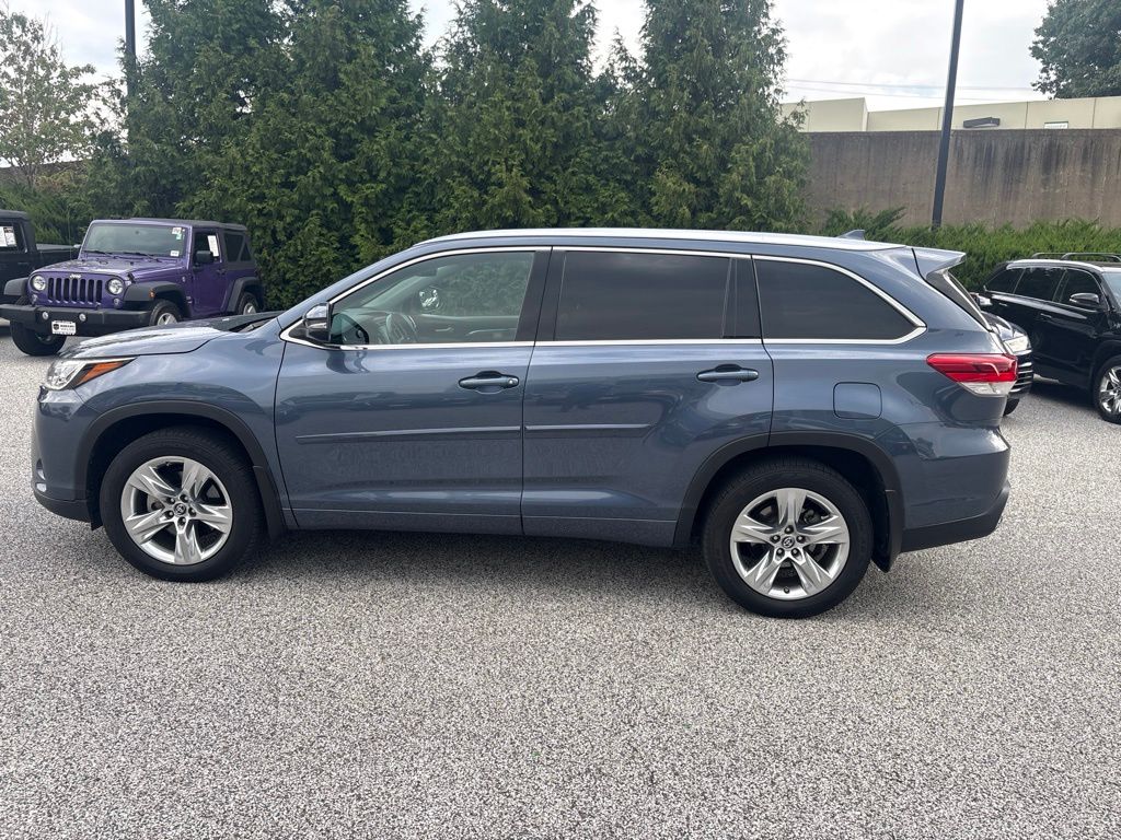 Used 2017 Blue Toyota Limited image 7