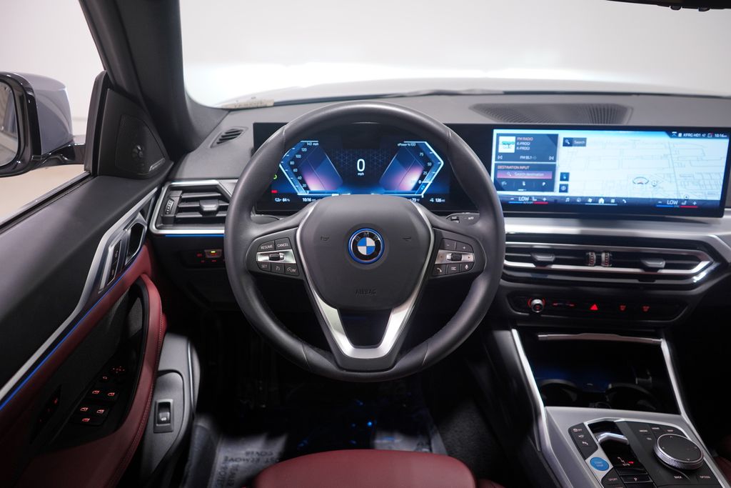 2024 BMW i4 eDrive35 11