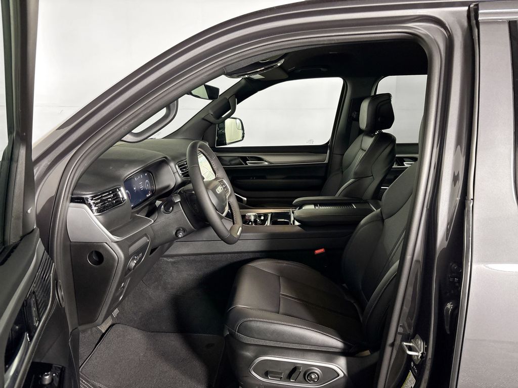 2026 Jeep Grand Wagoneer Limited Altitude
