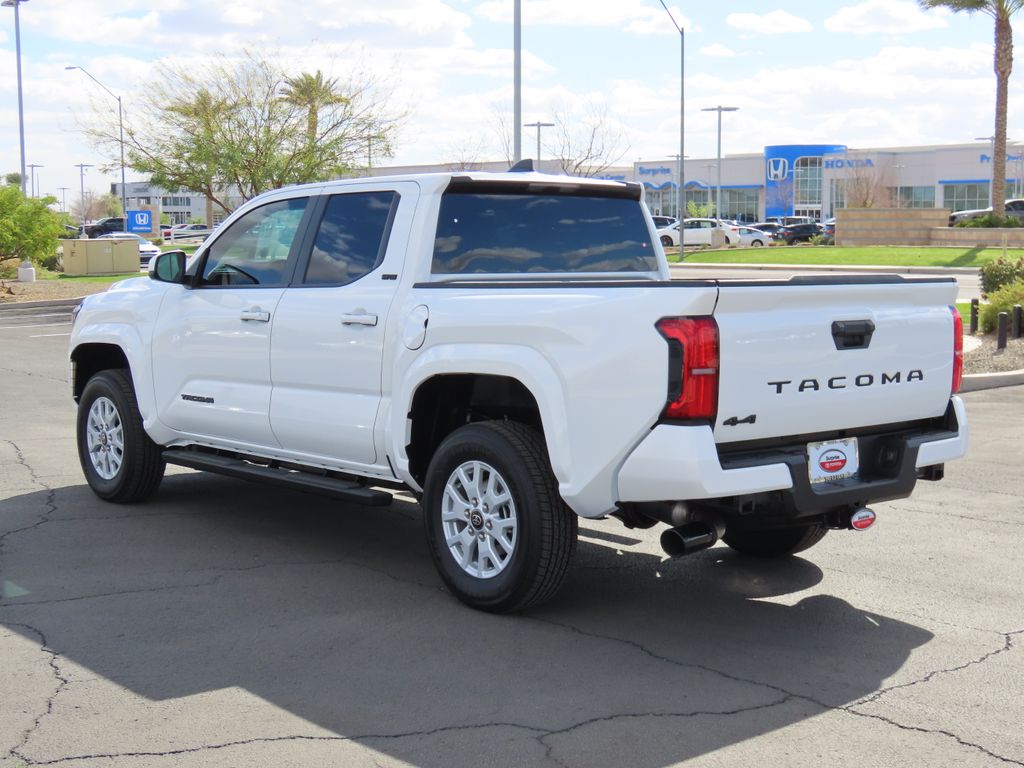 2025 Toyota Tacoma SR5 7