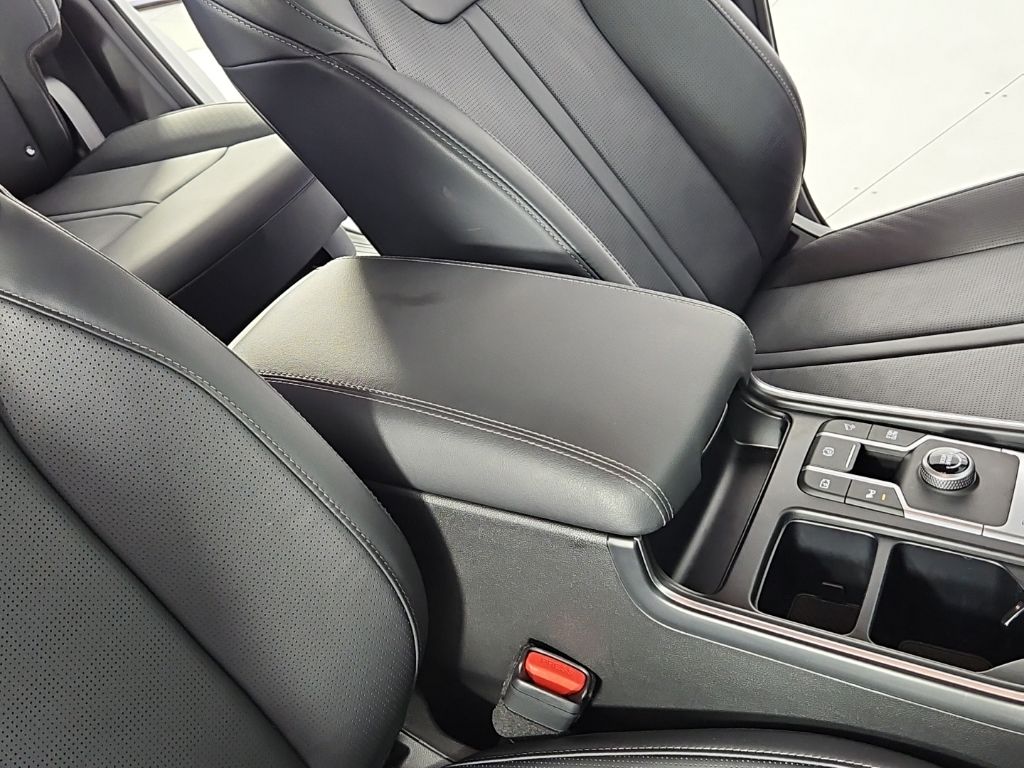 Thumbnail: 2025 Kia Sorento - 16