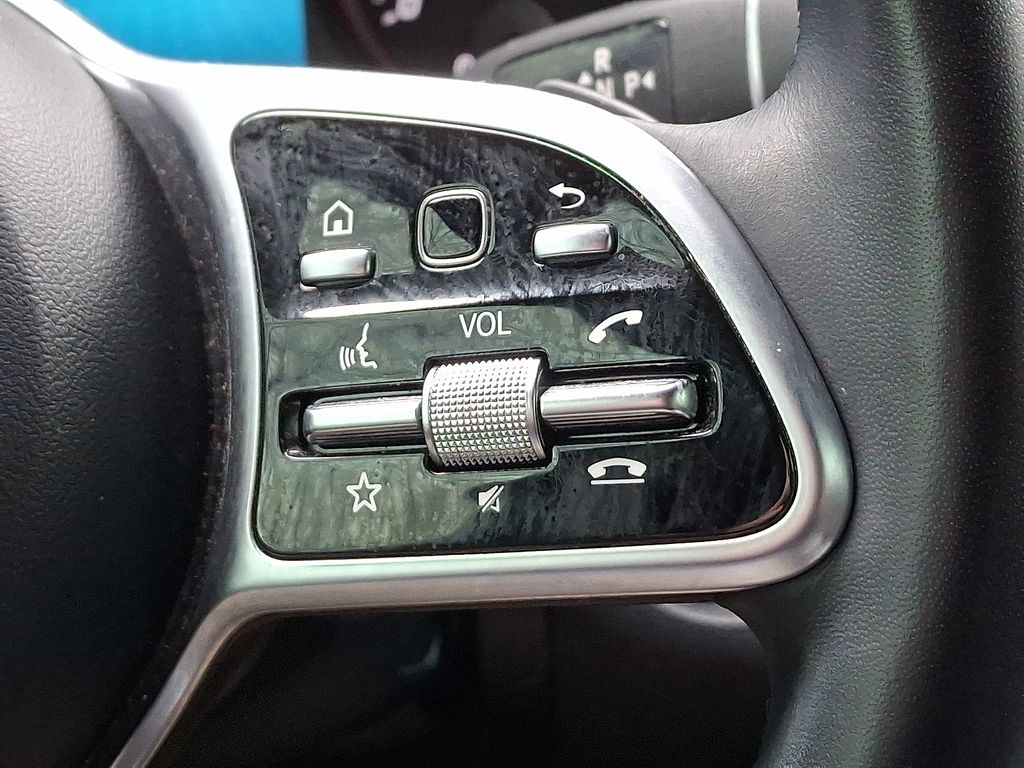 Thumbnail: 2022 Mercedes-Benz GLC - 22