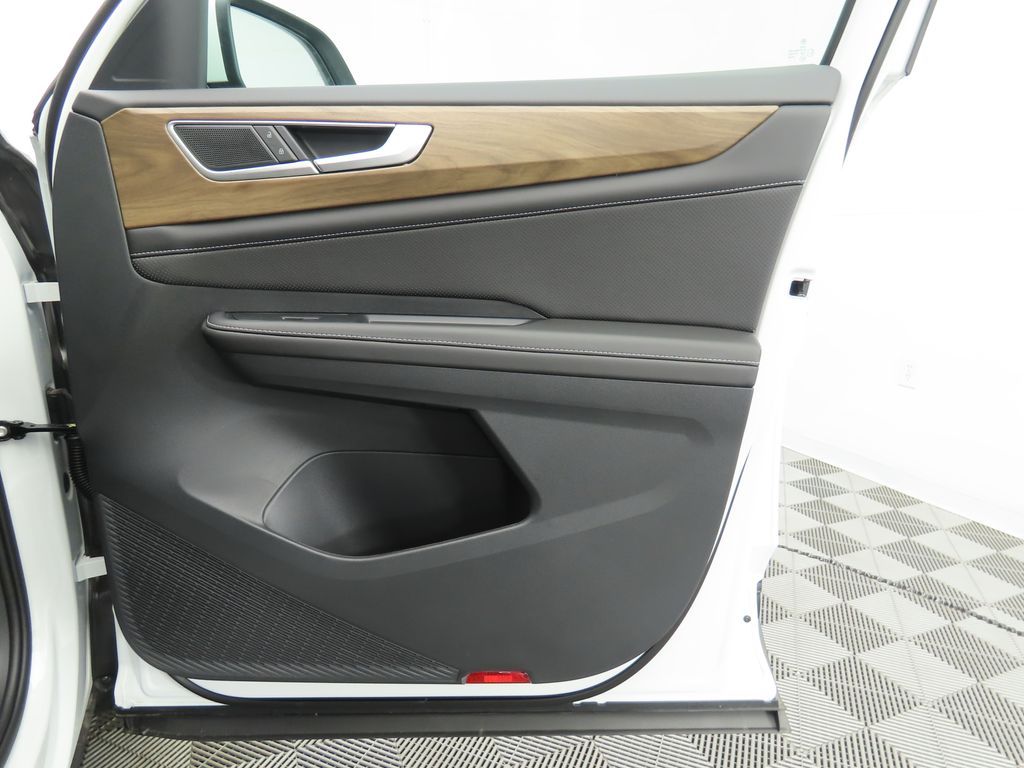 Thumbnail: 2026 Volkswagen Atlas - 25