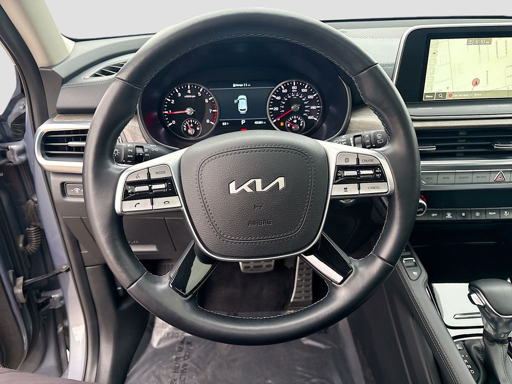 Used 2022 Silver Kia SX image 11