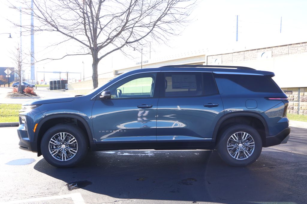 Thumbnail: 2026 Chevrolet Traverse - 4