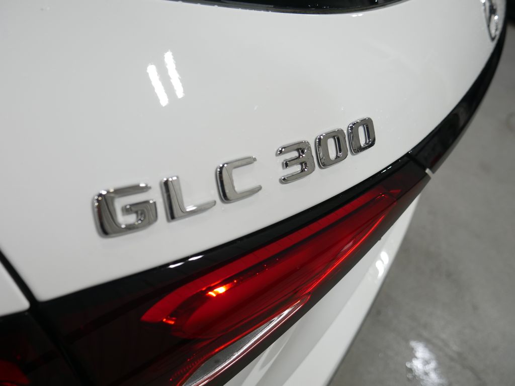 Thumbnail: 2026 Mercedes-Benz GLC - 12