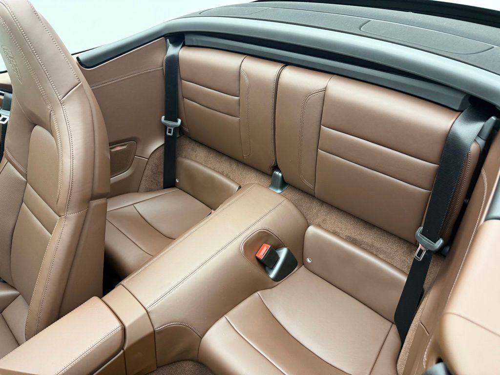 Thumbnail: 2026 Porsche 911 - 21