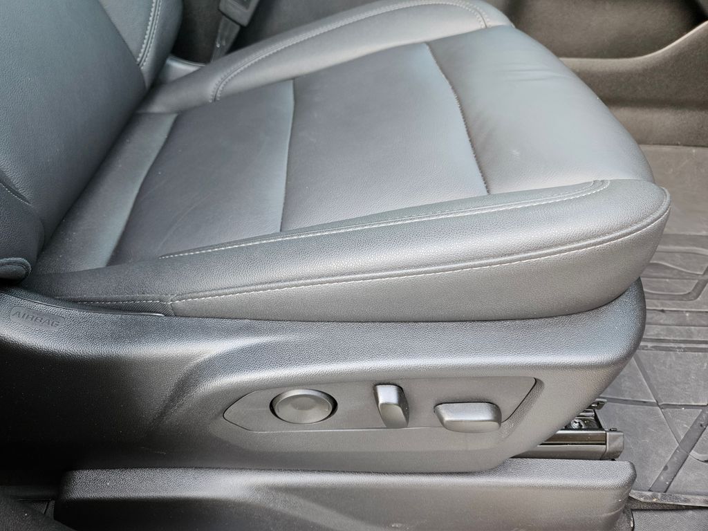Used 2024 Chevrolet Suburban SUV