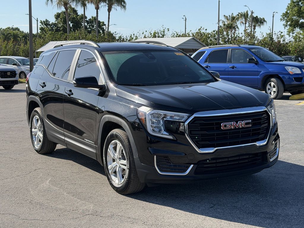 Black (Ebony Twilight Metallic) 2022 GMC Terrain SLE FWD SUV / Crossover Front-Wheel Drive 9-Speed Automatic