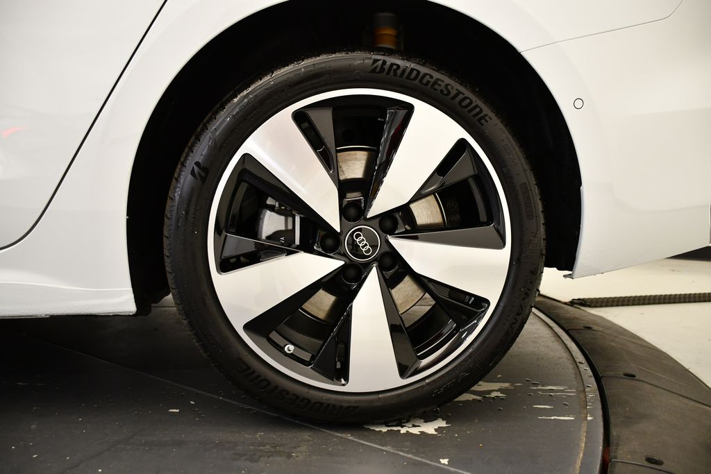 Thumbnail: 2025 Audi A5 - 14