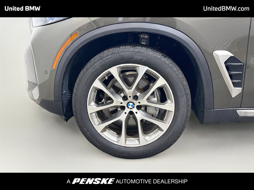 Thumbnail: 2026 BMW X5 - 2