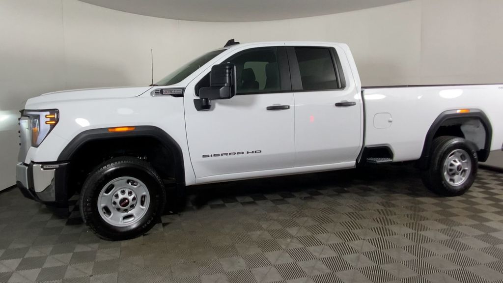 2025 GMC Sierra 2500HD Pro photo