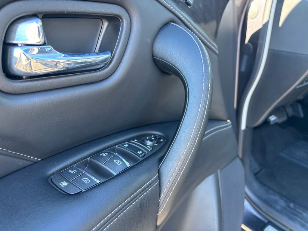 Used Car 2024 Infiniti Qx80  Luxe For Sale Under $50,000 In Austin, Texas