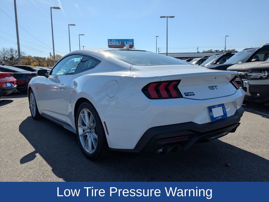 2025 Ford Mustang GT Premium Fastback